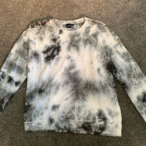 tie dye crew neck